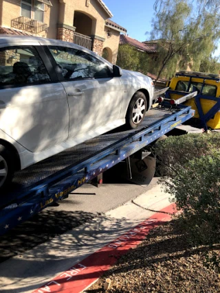 Larry's Towing JunkYard in Las Vegas (NV) - photo 2