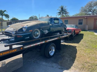 Junk Car Buyers South Florida JunkYard in West Palm Beach (FL) - photo 1