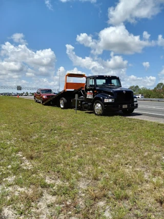 Lakeland Wrecker JunkYard in Lakeland (FL) - photo 3