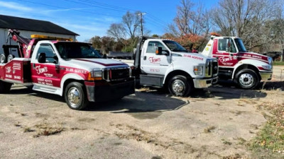 Tom's Auto Service and Towing JunkYard in Elkhart (IN) - photo 1