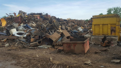 Ferrous Processing & Trading Co Cleveland JunkYard in Cleveland (OH) - photo 2