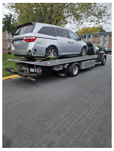 JK,s Towing JunkYard in Minneapolis (MN) - photo 1