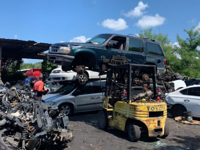 We Buy All Cars JunkYard in St. Petersburg (FL) - photo 2