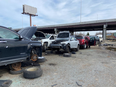 Pick Your Part - Blue Island JunkYard in Chicago (IL) - photo 3