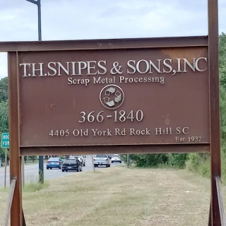 T H Snipes & Sons Inc JunkYard in Rock Hill (SC) - photo 2