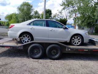 Tom Buys Junk Cars - photo 1