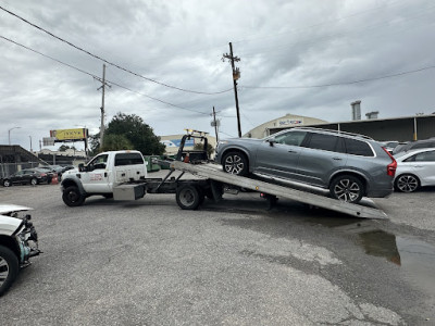 TJ Towing Service JunkYard in New Orleans (LA) - photo 3