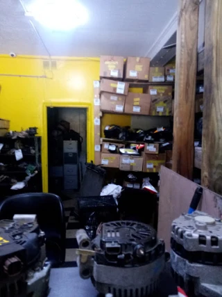 Shakti Auto Parts JunkYard in Atlanta (GA) - photo 3