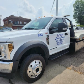 TP Earle Express Towing JunkYard in Cleveland (OH) - photo 2