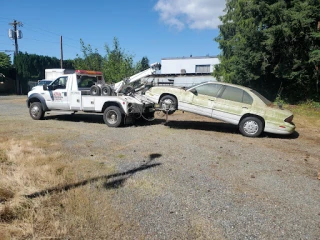 Aardvark Salvage and Transport/ Junk Car Removal Service. JunkYard in Everett (WA) - photo 2