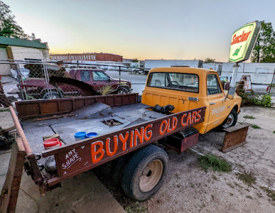 The Dealership Antique Auto Parts JunkYard in Springfield (MO) - photo 1