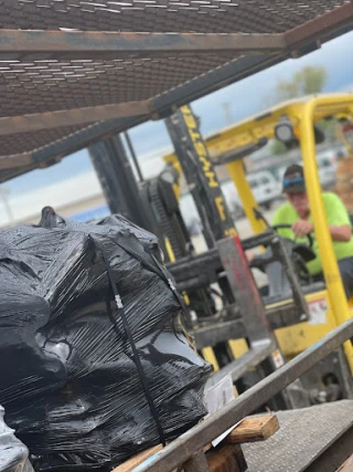 Grade A Auto Parts Pickup JunkYard in Louisville (KY) - photo 2