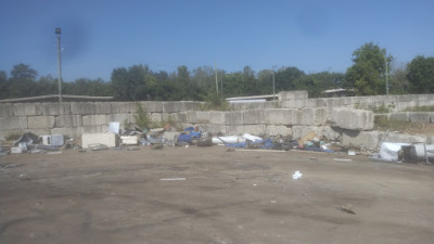 River Metals Recycling JunkYard in Louisville (KY) - photo 4