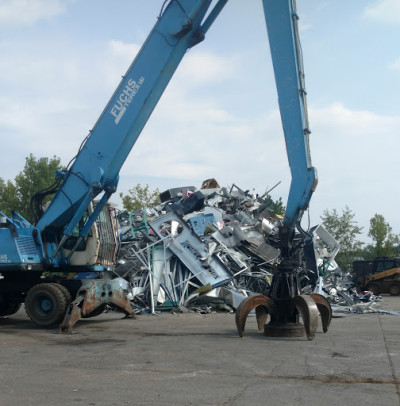 Empire Recycling Albany Scrap Metal Company JunkYard in Albany (NY) - photo 2