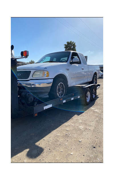 AJ Auto Recycling JunkYard in San Diego (CA) - photo 2