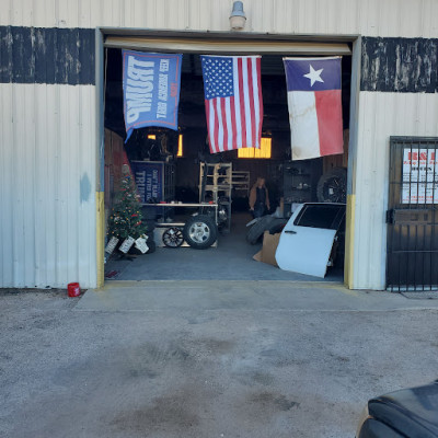 R & J Pickup Truck Parts JunkYard in Odessa (TX) - photo 1