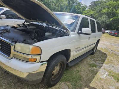 Parts boys JunkYard in Jacksonville (FL) - photo 2