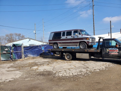 Cash for Cars Indianapolis JunkYard in Indianapolis (IN) - photo 1