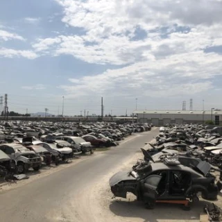 Redline Used Auto Parts JunkYard in Huntington Beach (CA) - photo 3