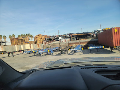 Commercial Truck Used Parts JunkYard in Torrance (CA) - photo 3