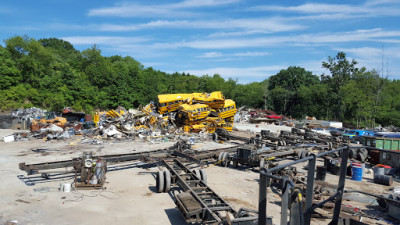 Bob's Auto & Salvage JunkYard in Pittsburgh (PA) - photo 1