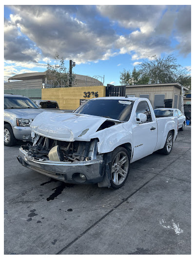 El Valle Auto Parts JunkYard in Phoenix (AZ) - photo 1