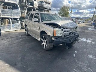 El Valle Auto Parts JunkYard in Phoenix (AZ) - photo 4