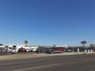 United Auto Parts JunkYard in Phoenix (AZ) - photo 4