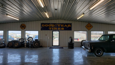 Meadows I-44 Truck & Auto Parts JunkYard in Springfield (MO) - photo 4