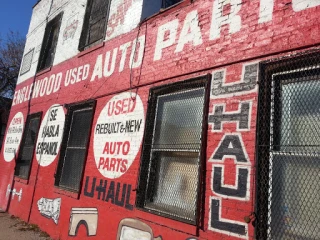 Englewood Used Auto Parts JunkYard in Chicago (IL) - photo 2