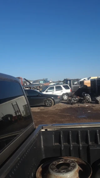 Big Top Auto JunkYard in Chicago (IL) - photo 1