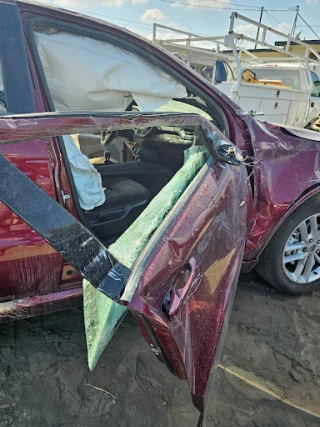 San Luis Auto Parts JunkYard in Bakersfield (CA) - photo 3