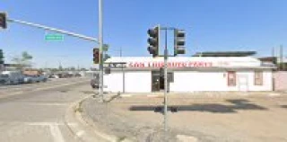 San Luis Auto Parts JunkYard in Bakersfield (CA) - photo 4