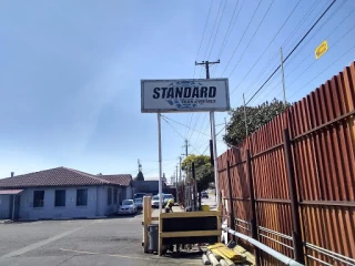 Standard Iron & Metal Co JunkYard in Oakland (CA) - photo 4