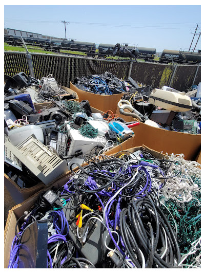 HAULS ALL RECYCLING JunkYard in Berkeley (CA) - photo 2