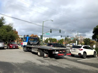 Loural Towing JunkYard in Berkeley (CA) - photo 3