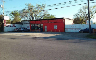 Gabby Hall Auto Parts JunkYard in Dallas (TX) - photo 1