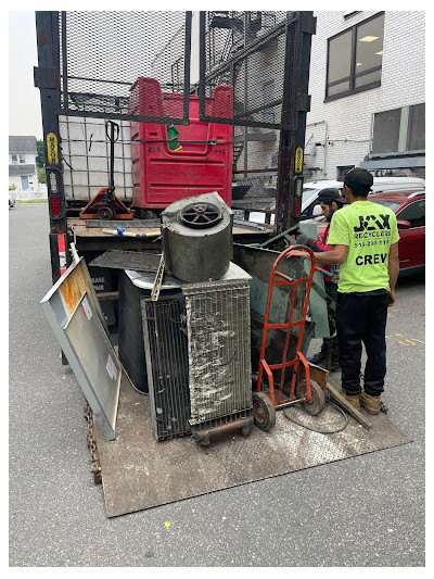 Jax Recyclers JunkYard in Hempstead Township (NY) - photo 4