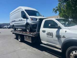 John's Towing JunkYard in Sacramento (CA) - photo 2