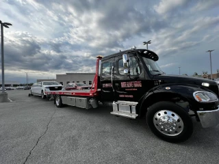 White Glove Towing Service Greenwood Tow Truck First And Fastest JunkYard in Indianapolis (IN) - photo 3