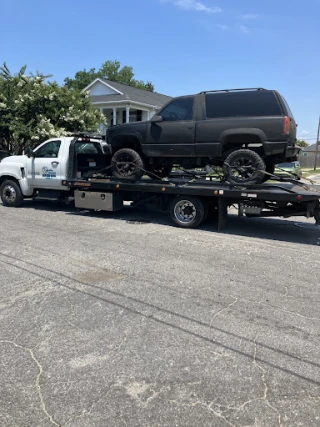 Reliable Towing and Recovery JunkYard in New Orleans (LA) - photo 4