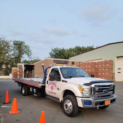 Alpha Auto Towing JunkYard in New Haven (CT) - photo 2