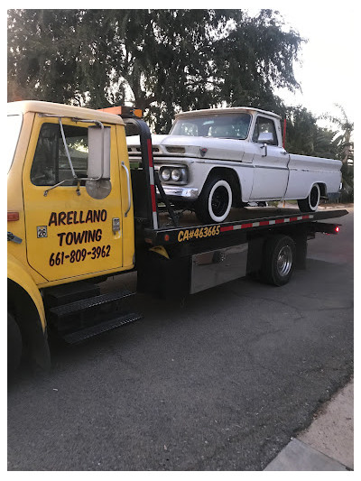 Arellano Towing JunkYard in Bakersfield (CA) - photo 1