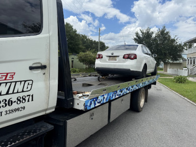 Paradise Towing & Transportation JunkYard in Jacksonville (FL) - photo 1