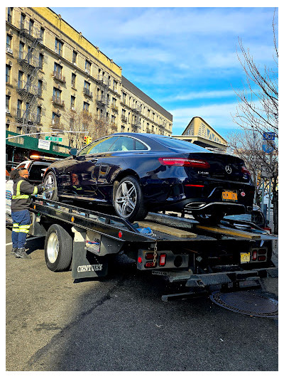 Empire State Towing JunkYard in Bronx (NY) - photo 3