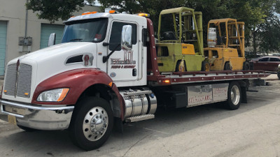 Executive Towing And Recovery JunkYard in Fort Lauderdale (FL) - photo 1