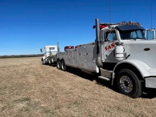 VAS Towing & Recovery JunkYard in North Charleston (SC) - photo 2