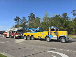 Elite Towing JunkYard in North Charleston (SC) - photo 4