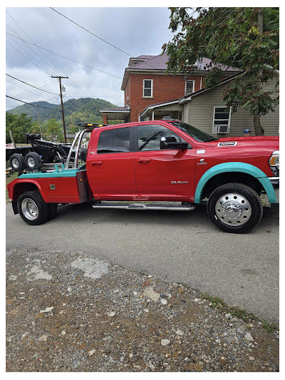 Gaylock Wrecker Service JunkYard in Charleston (WV) - photo 4