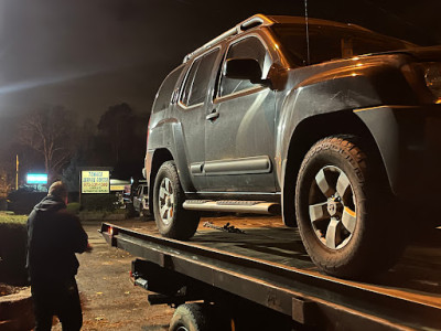 Woodland park towing and Auto Recyling JunkYard in Newark (NJ) - photo 3